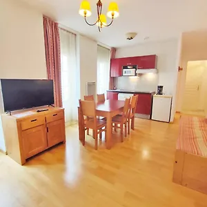 Ostal, T3, Centre Luchon, Wifi, Casier A Skis, Ascenseur, 6 Personnes Bagnères-de-Luchon